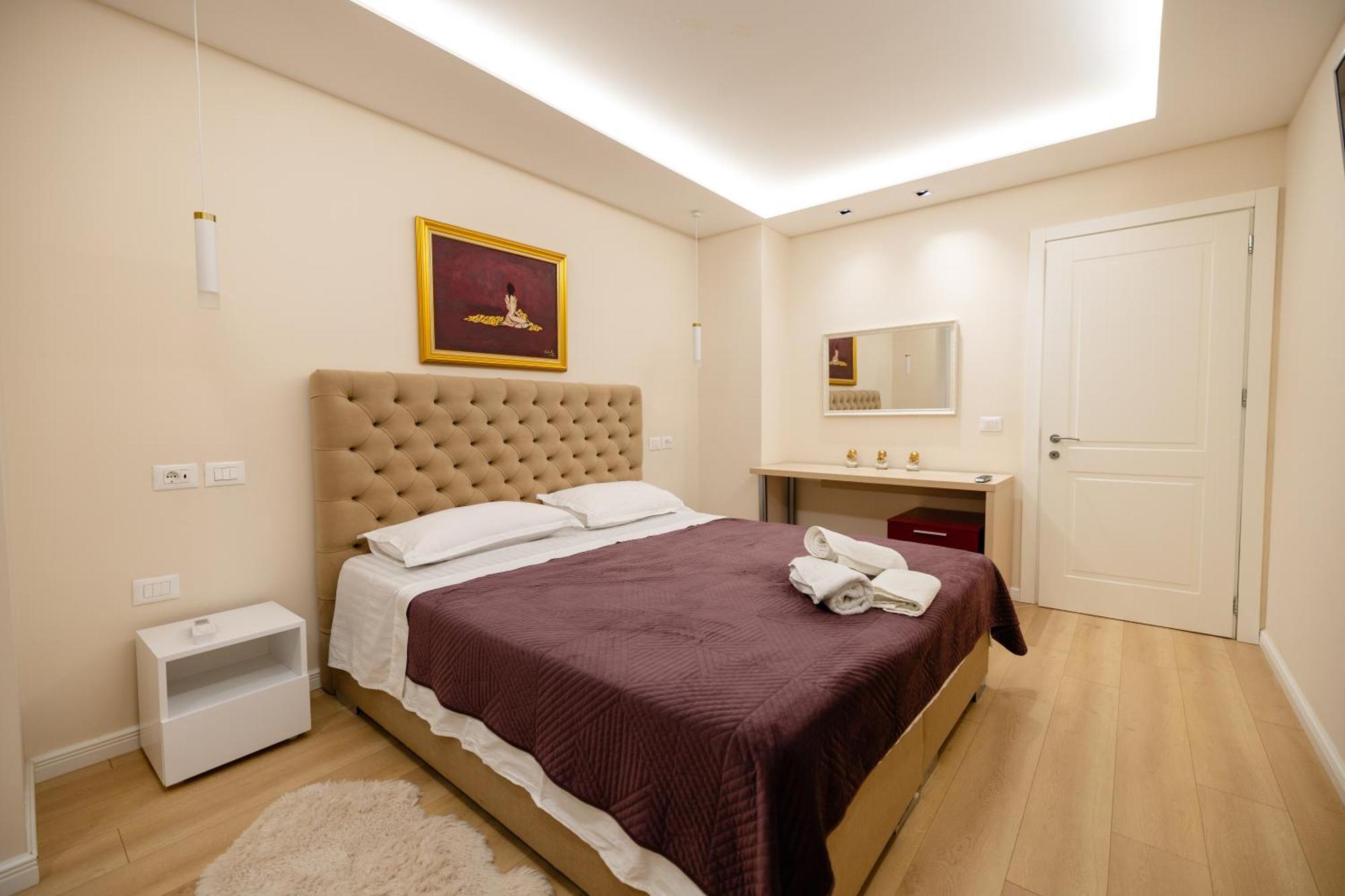 Luxury Center Observatori Apartment Tiran Dış mekan fotoğraf